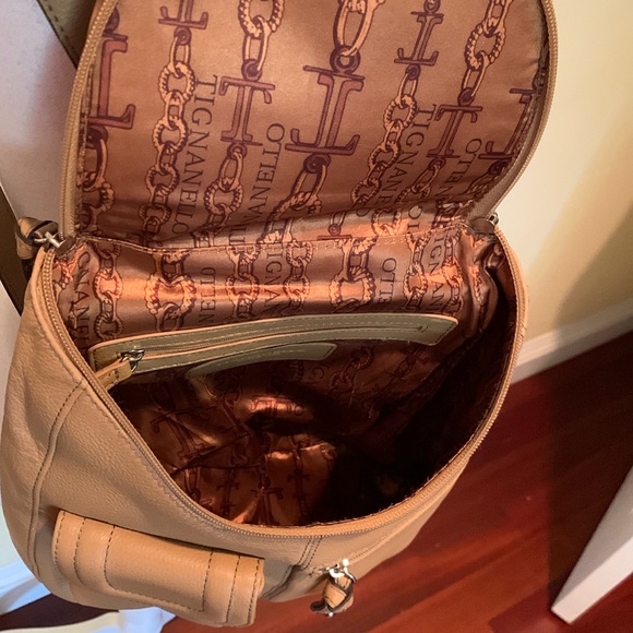 TIGNANELLO Tan Backpack With Key Chain Many Pockets Travel Neutral Festival main image 6